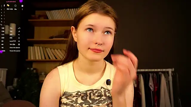 LynHillaire online show from January 2026 11:23:01 AM