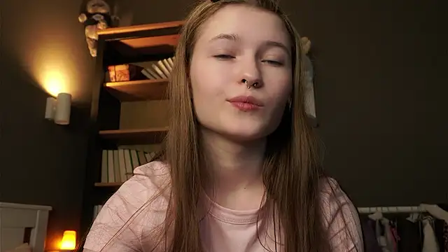 LynHillaire online show from February 2026 11:27:01 AM