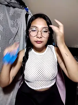 Regina Shine online show from October 2025 11:46:01 PM