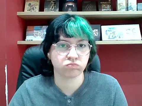 Snapshot of Froggyinthebox chatting on May 2026 07:55:02 PM Froggyinthebox online show from May 2026 07:55:02 PM