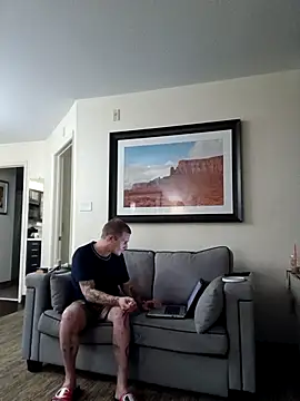 WWGD69 online show from October 2025 02:34:02 AM