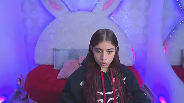 Gaby louse online show from December 2025 07:54:02 PM