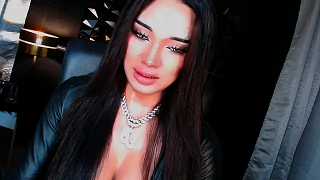 Snapshot of xUrGoddess_Bellax chatting on October 2025 05:27:01 AM xUrGoddess Bellax online show from October 2025 05:27:01 AM