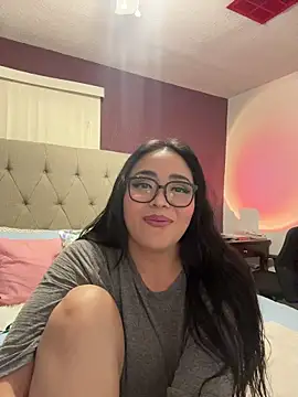 MyHoneyFrida online show from November 2025 04:00:01 AM