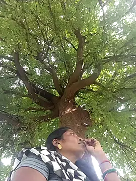 Jivika Jaiswal online show from October 2025 04:33:01 AM