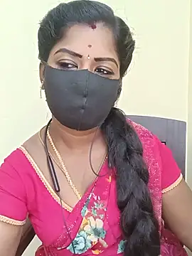 Snapshot of tamilammukuttyy chatting on June 2026 05:05:01 AM tamilammukuttyy online show from June 2026 05:05:01 AM