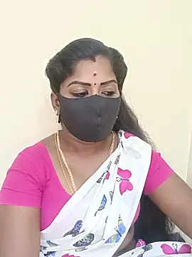 Snapshot of tamilammukuttyy chatting on June 2026 05:32:02 AM tamilammukuttyy online show from June 2026 05:32:02 AM