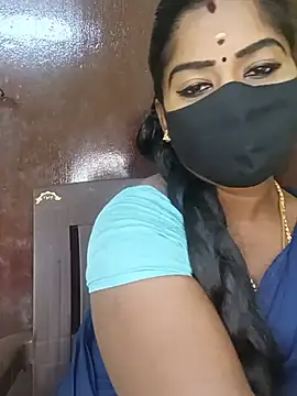 Snapshot of tamilammukuttyy chatting on July 2026 05:49:01 AM tamilammukuttyy online show from July 2026 05:49:01 AM