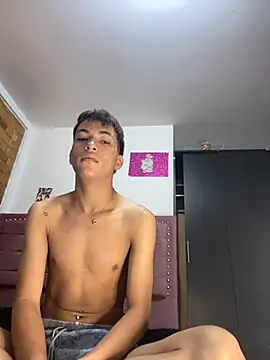 Snapshot of Thiago_blsd chatting on September 2025 06:08:02 PM Thiago blsd online show from September 2025 06:08:02 PM