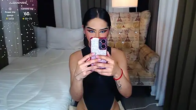 Snapshot of MariaLucyJasminx chatting on March 2026 01:54:02 AM MariaLucyJasminx online show from March 2026 01:54:02 AM