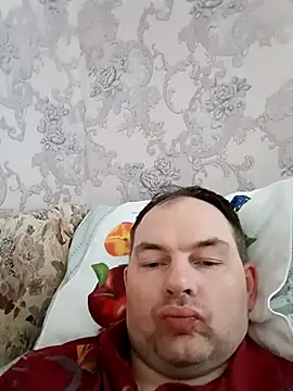 SummerArthur online show from September 2025 10:04:02 AM