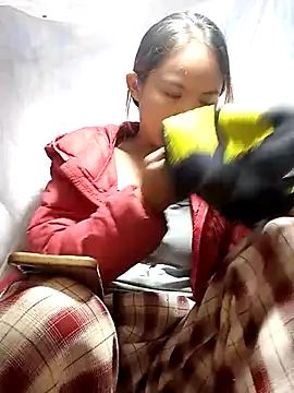 xinhxinhcute online show from October 2025 03:29:02 AM