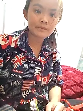 xinhxinhcute online show from November 2025 04:55:01 AM