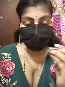 Snapshot of Nithiila chatting on September 2025 08:28:01 AM Nithiila online show from September 2025 08:28:01 AM