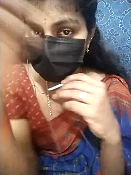 Snapshot of Nithiila chatting on October 2025 08:05:02 AM Nithiila online show from October 2025 08:05:02 AM