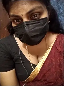 Snapshot of Nithiila chatting on November 2025 05:45:02 AM Nithiila online show from November 2025 05:45:02 AM