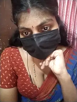 Snapshot of Nithiila chatting on November 2025 09:01:01 AM Nithiila online show from November 2025 09:01:01 AM