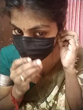 Snapshot of Nithiila chatting on November 2025 05:10:01 AM Nithiila online show from November 2025 05:10:01 AM