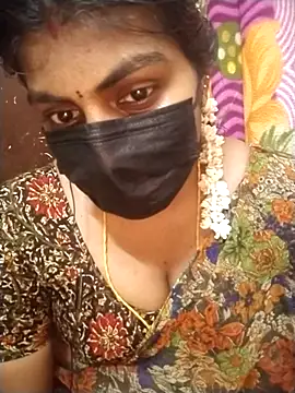 Snapshot of Nithiila chatting on December 2025 09:25:01 AM Nithiila online show from December 2025 09:25:01 AM