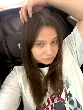 Snapshot of MiniVi chatting on September 2025 04:56:02 AM MiniVi online show from September 2025 04:56:02 AM