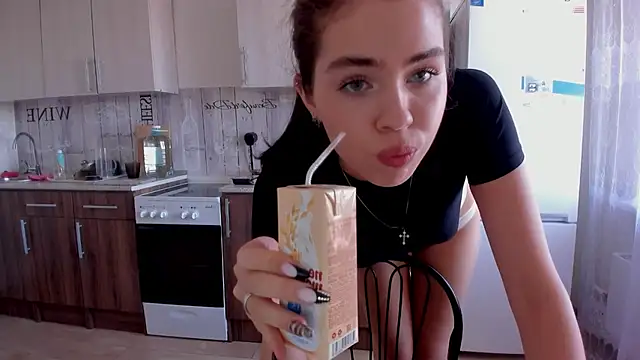 Kitty Mila online show from September 2025 08:58:02 AM