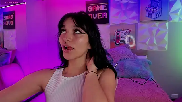 LindaWz  online show from October 2025 04:20:02 AM