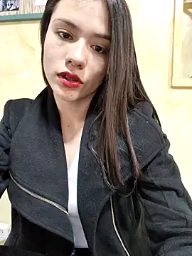 CHARLOTTE  05 online show from September 2025 01:10:01 PM