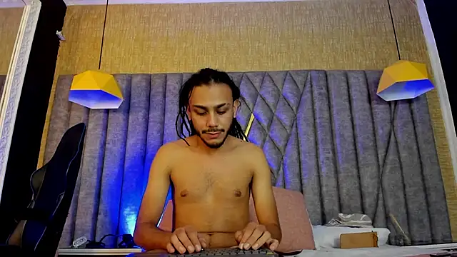 Boss Domiinator online show from October 2025 03:28:02 AM