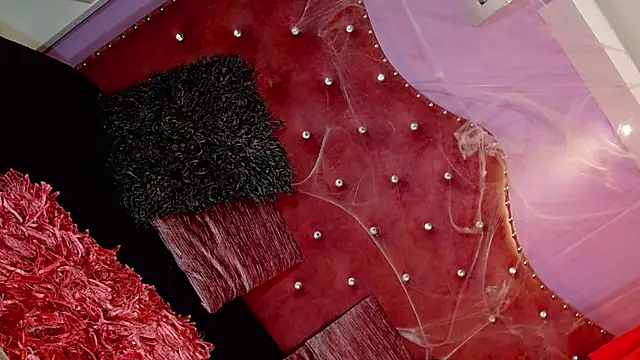 MariahMendezz online show from October 2025 07:15:01 PM