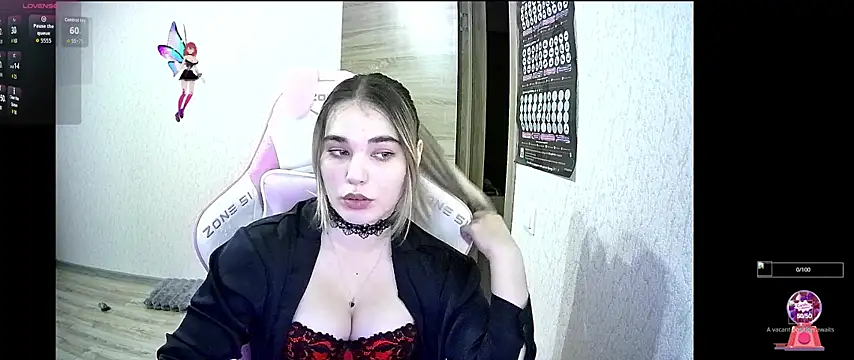 Kris Moss online show from October 2025 08:00:02 PM