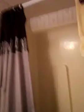 moneybaggtj online show from November 2025 04:32:02 PM