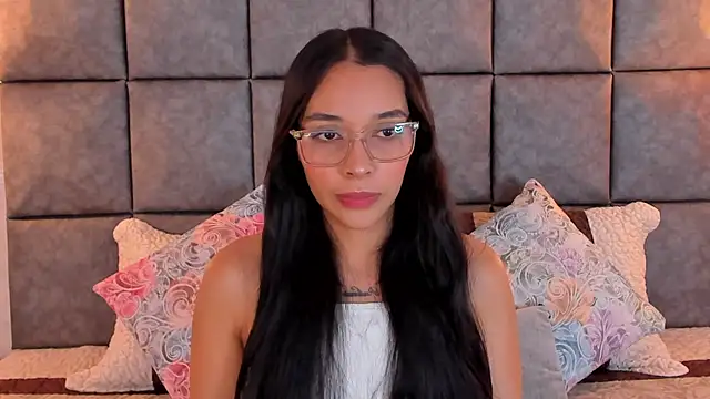 Roseaurora online show from June 2026 11:10:01 AM