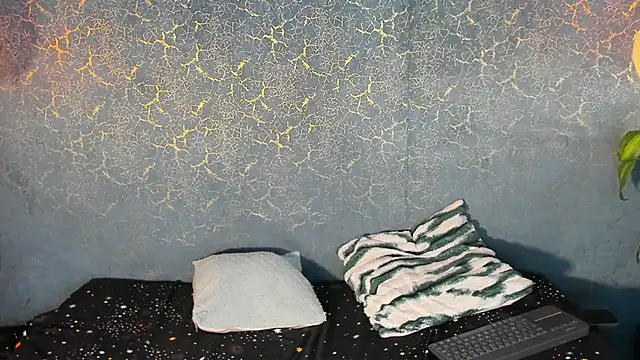 zorre  online show from October 2025 06:52:02 PM