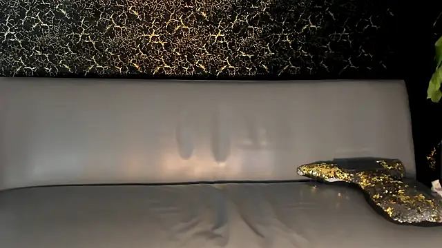 zorre  online show from October 2025 10:33:02 PM