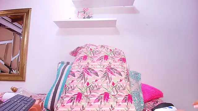 sweegirl69 online show from September 2025 11:55:02 AM