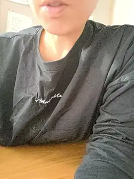 Snapshot of hanachan_001 chatting on November 2025 03:37:02 AM hanachan 001 online show from November 2025 03:37:02 AM