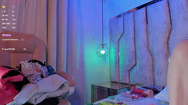 Snapshot of violet_sm chatting on September 2025 02:55:02 AM violet sm online show from September 2025 02:55:02 AM