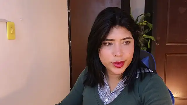 dahiana marin online show from June 2026 10:23:02 PM