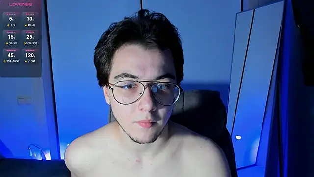 tyler bergg online show from September 2025 09:37:01 PM