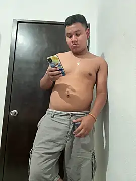 Snapshot of Danimiles chatting on March 2026 05:13:02 AM Danimiles online show from March 2026 05:13:02 AM