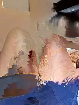 Snapshot of Danimiles chatting on April 2026 02:53:01 AM Danimiles online show from April 2026 02:53:01 AM