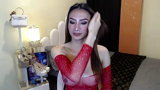 AmandaTheMonsterCock online show from November 2025 02:22:02 AM