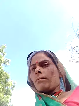 Snapshot of H_seema chatting on April 2026 11:11:01 AM H seema online show from April 2026 11:11:01 AM