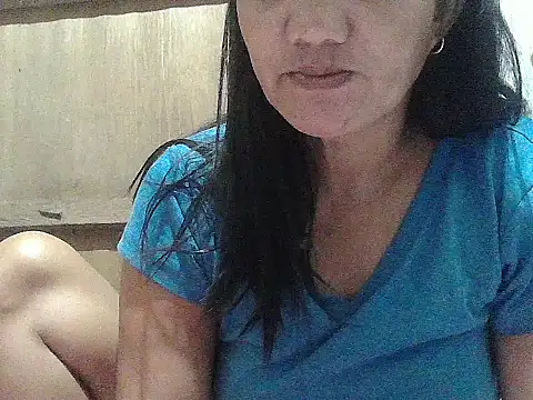 Snapshot of hotmama_063 chatting on July 2026 09:17:01 PM hotmama 063 online show from July 2026 09:17:01 PM