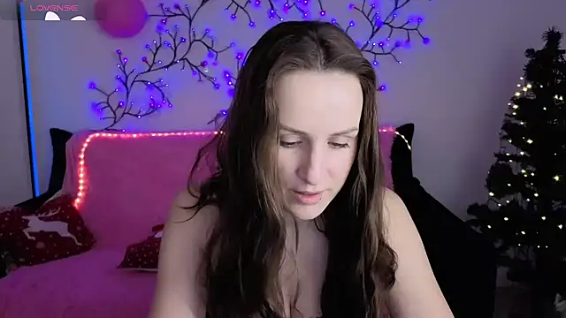 Julia Lia online show from November 2025 08:26:01 AM