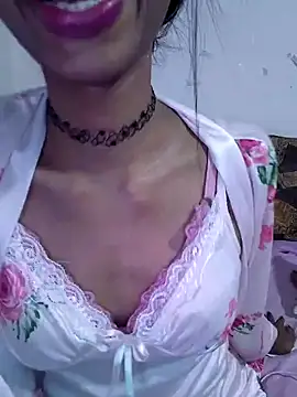 BunnyBloom25 online show from November 2025 06:53:02 PM