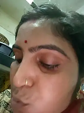 LUCKY cut online show from April 2026 02:58:01 PM