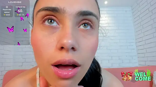 sofiapalacioss online show from December 2025 06:27:01 PM