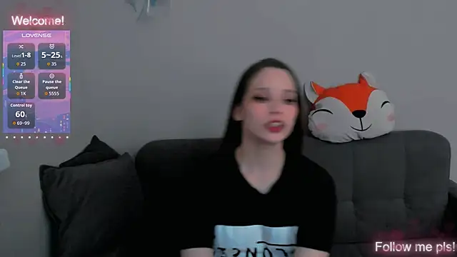 Snapshot of Kitten_Alissa chatting on May 2026 08:38:01 PM Kitten Alissa online show from May 2026 08:38:01 PM