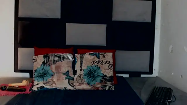 Freaky-boobs online show from November 2025 08:19:01 PM